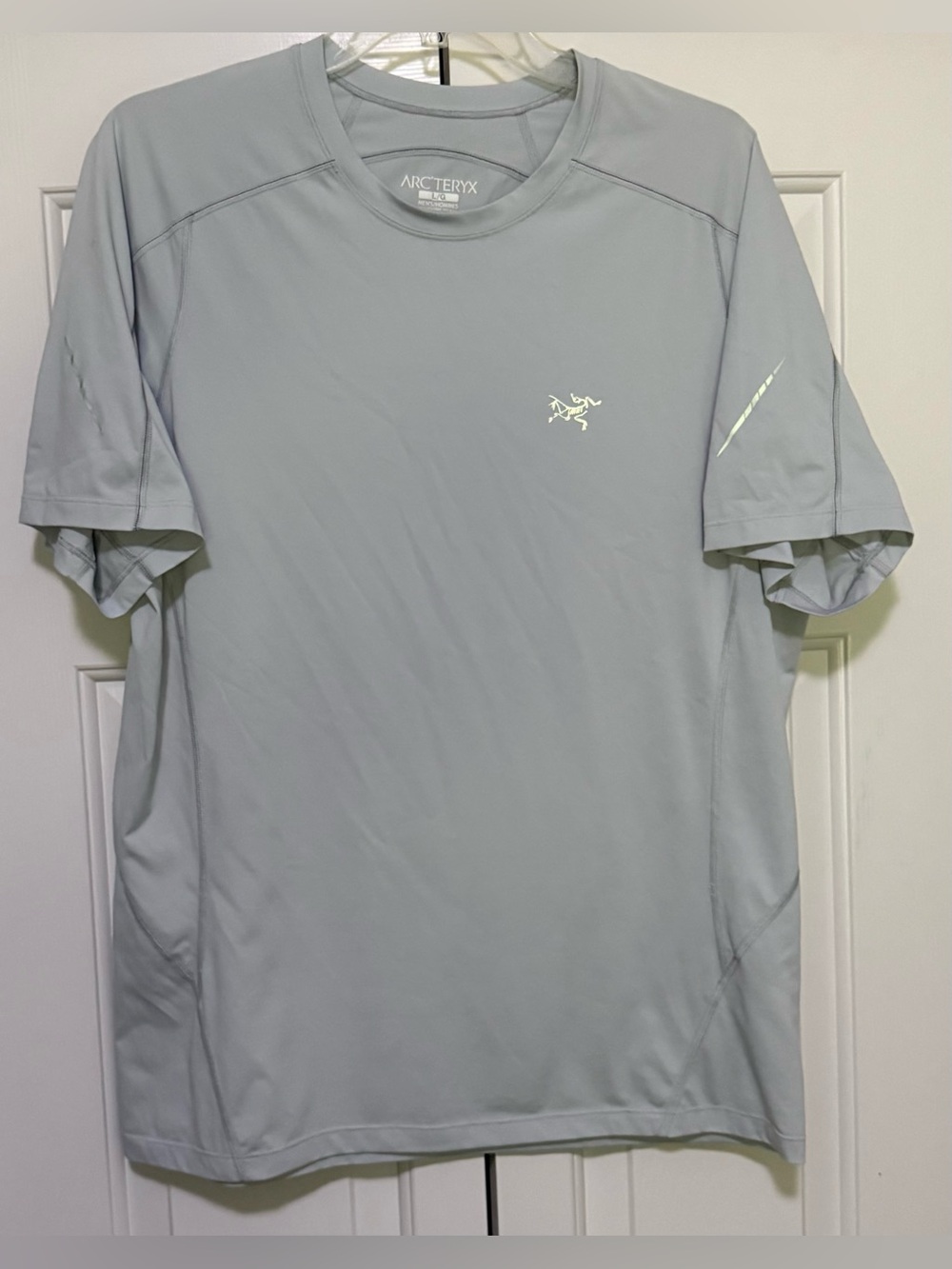 Arcteryx Mens Large Gray Hiking Jogging Outdoor Fun Comfortable Shirt